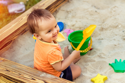 Was braucht man um einen Sandkasten selber zu bauen